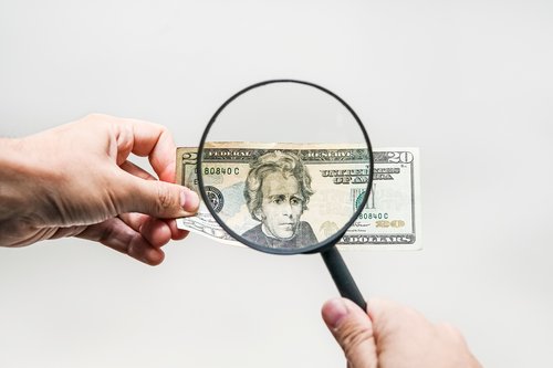 [Translate to Français:] Currency exchange, Counterfeit bills,  billets contrefaits, fake bills, faux billets